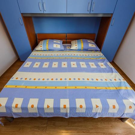 Apartamenty Z Basenem Ilja Rogoznica (Sibenik-Knin) Eksteriør billede