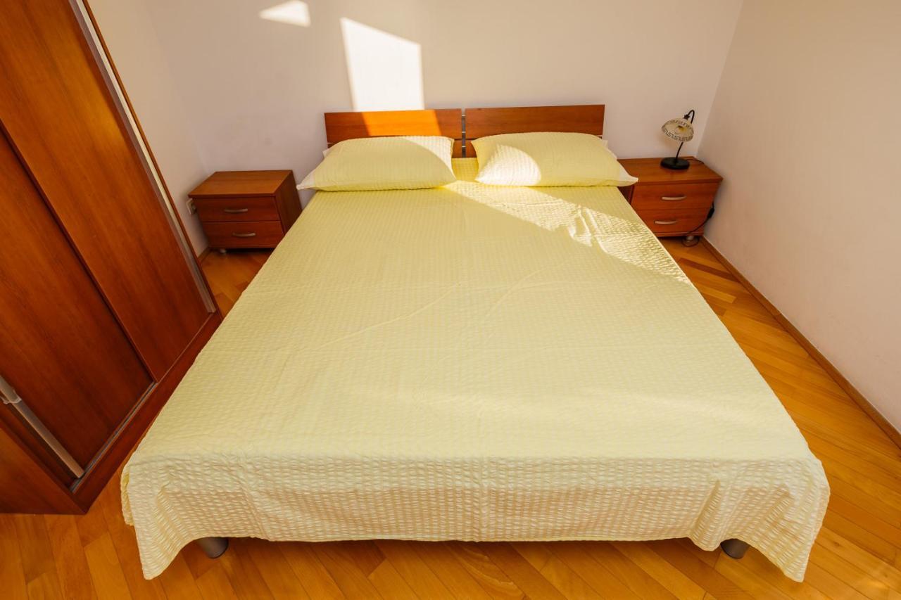 Apartamenty Z Basenem Ilja Rogoznica (Sibenik-Knin) Eksteriør billede