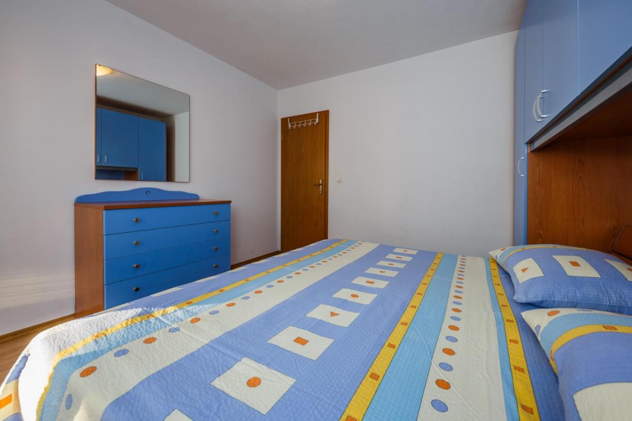 Apartamenty Z Basenem Ilja Rogoznica (Sibenik-Knin) Eksteriør billede